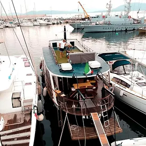 Boat & Breakfast Alicudi Nocleg ze śniadaniem